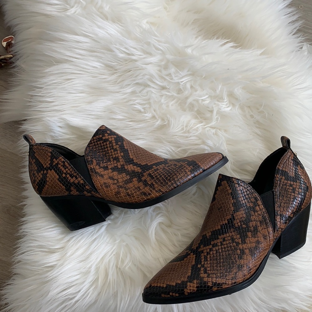 Snake skin style booties size 8.5 All Leather